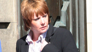 Photo of Abuser Elaine Robertson in the Red Rose Database