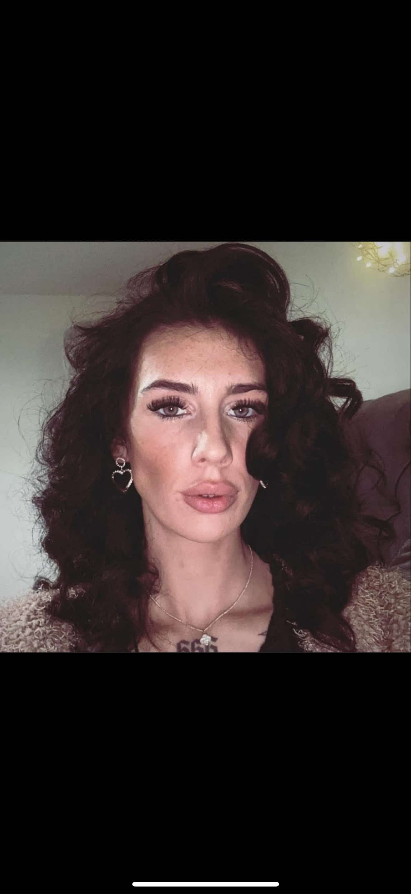 Abuser photo