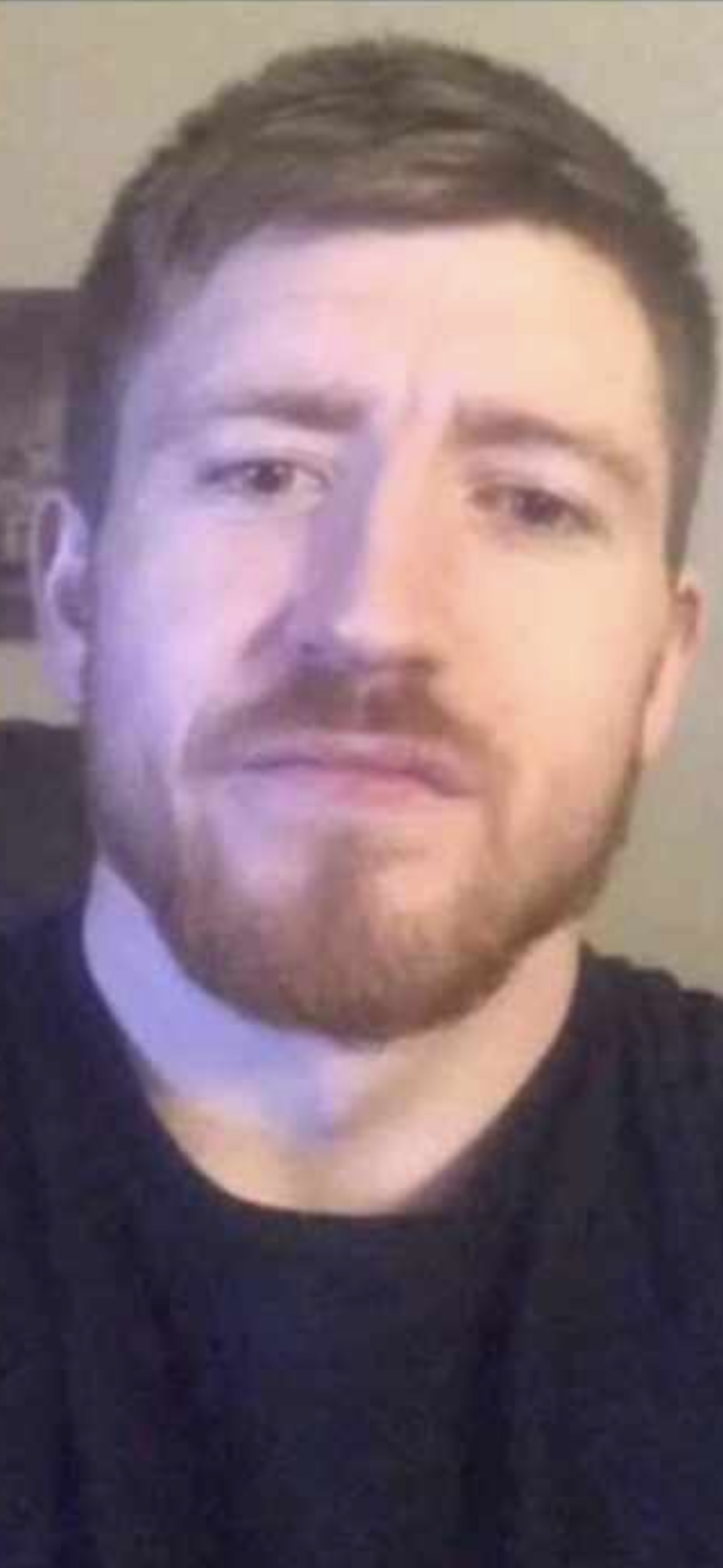 Abuser photo