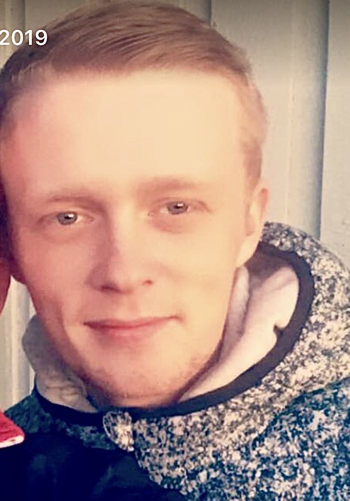 Abuser photo