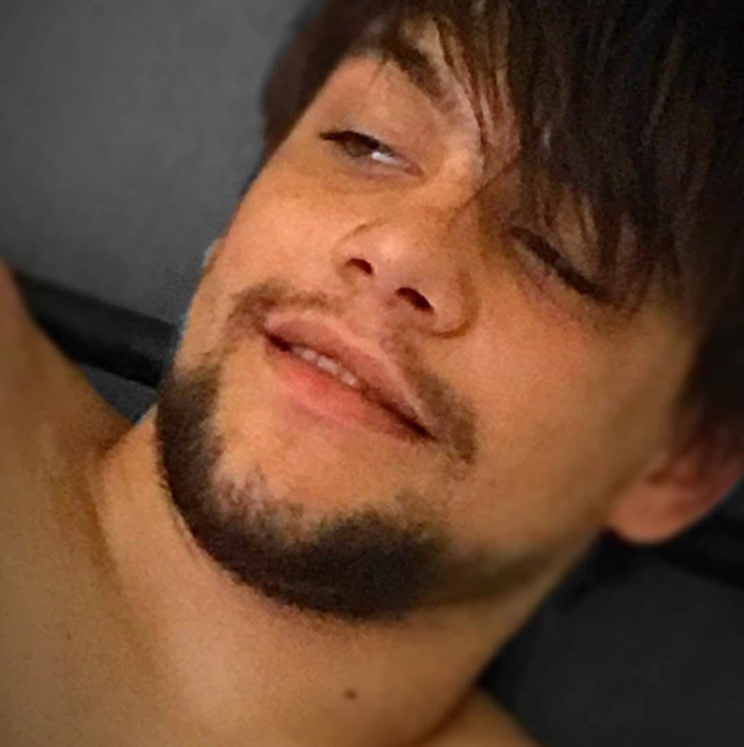 Abuser photo